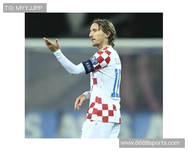 克罗地亚国家队名单公布莫德里奇领衔佩里西奇入选科瓦契奇因伤退赛 克罗地亚国家队名单公布莫德里奇领衔佩里西奇入选科瓦契奇因伤退赛